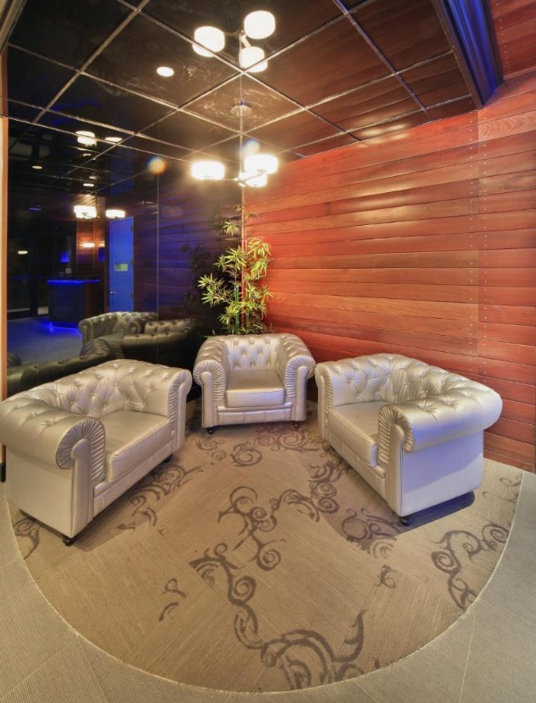 Condor Hotel by LuxUrban image 12